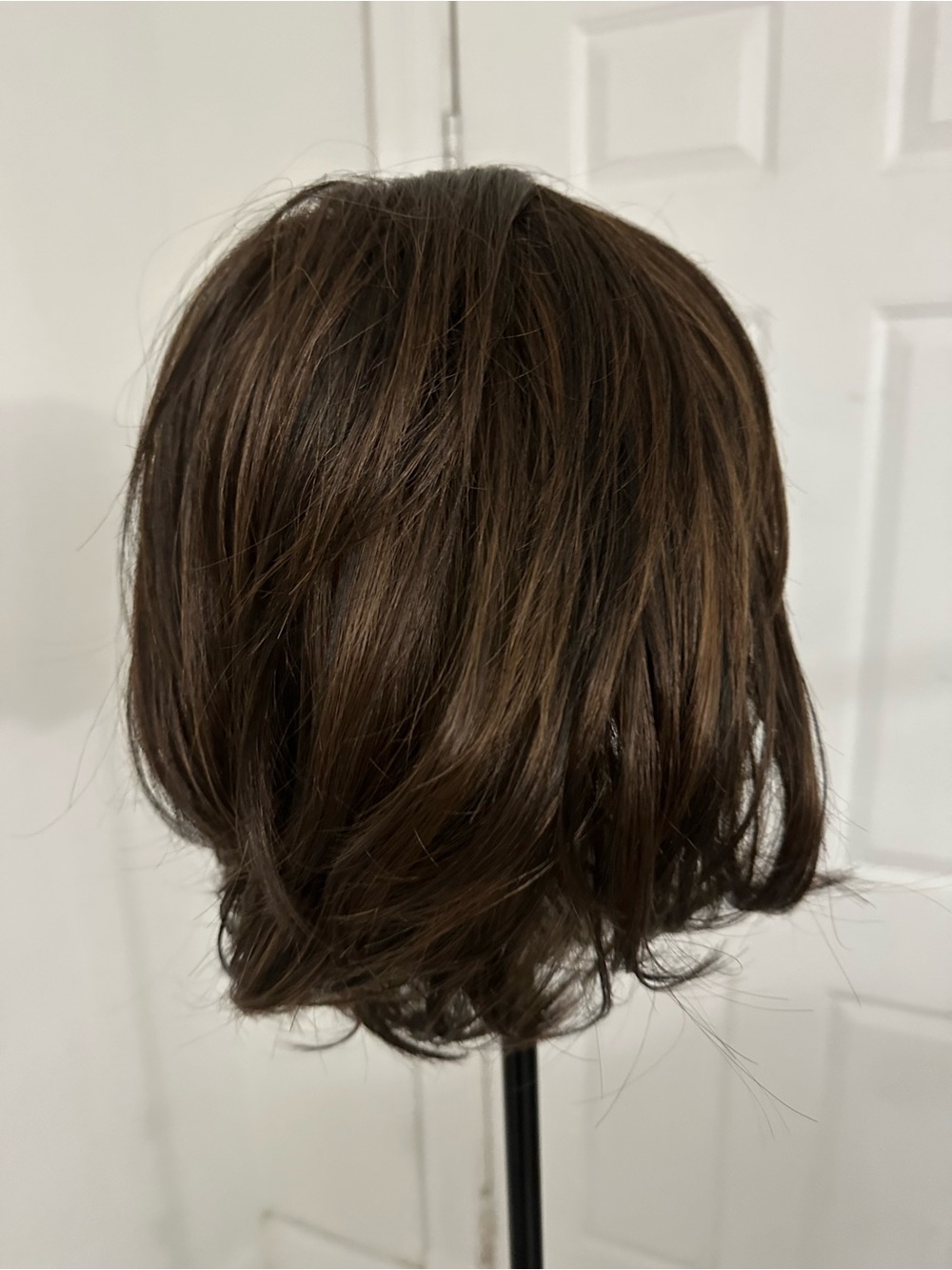 Like new Gabor Curves Ahead synthetic wig in chocolate brown - Picture 2 of 10